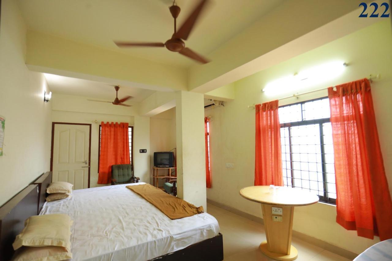 Arackal Tourist Home Tripunithura Eksteriør bilde